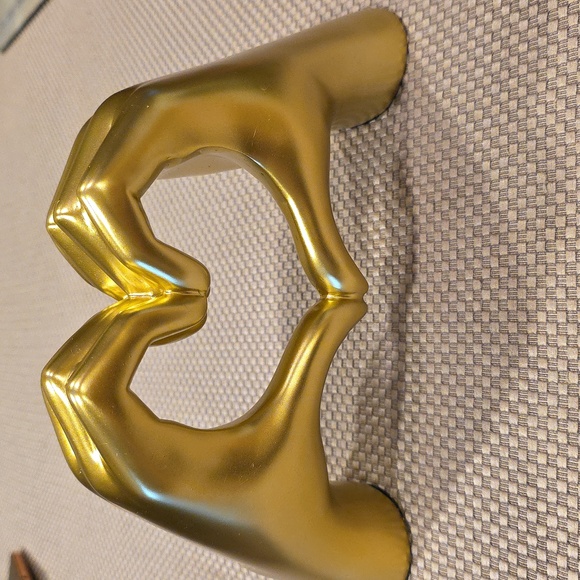 Gold Heart-Shaped Hand Sculpture - Picture 3 of 3